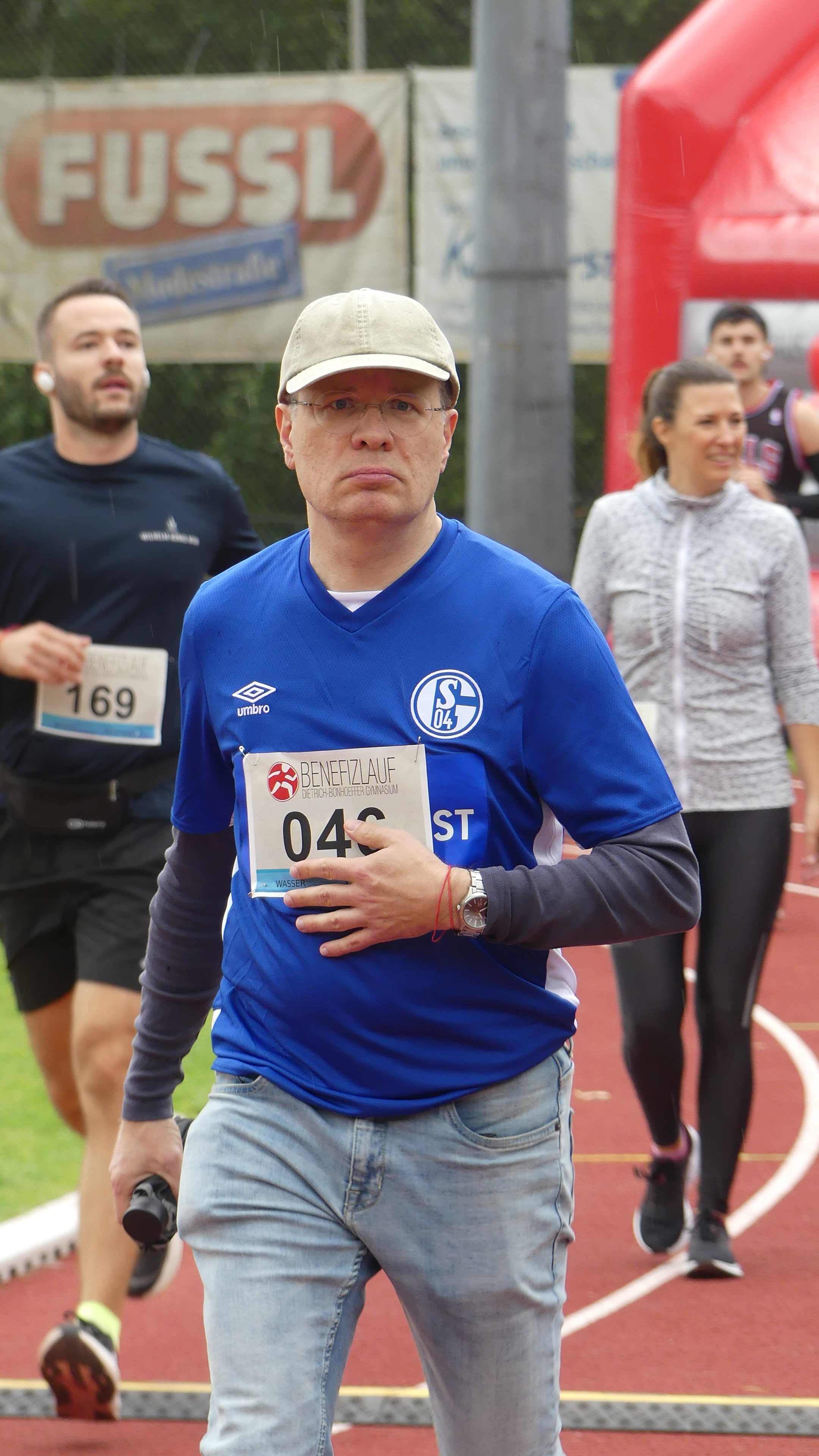 Bild vom 15. Benefizlauf im Jahr 2025. Dies ist das 153. Bild.